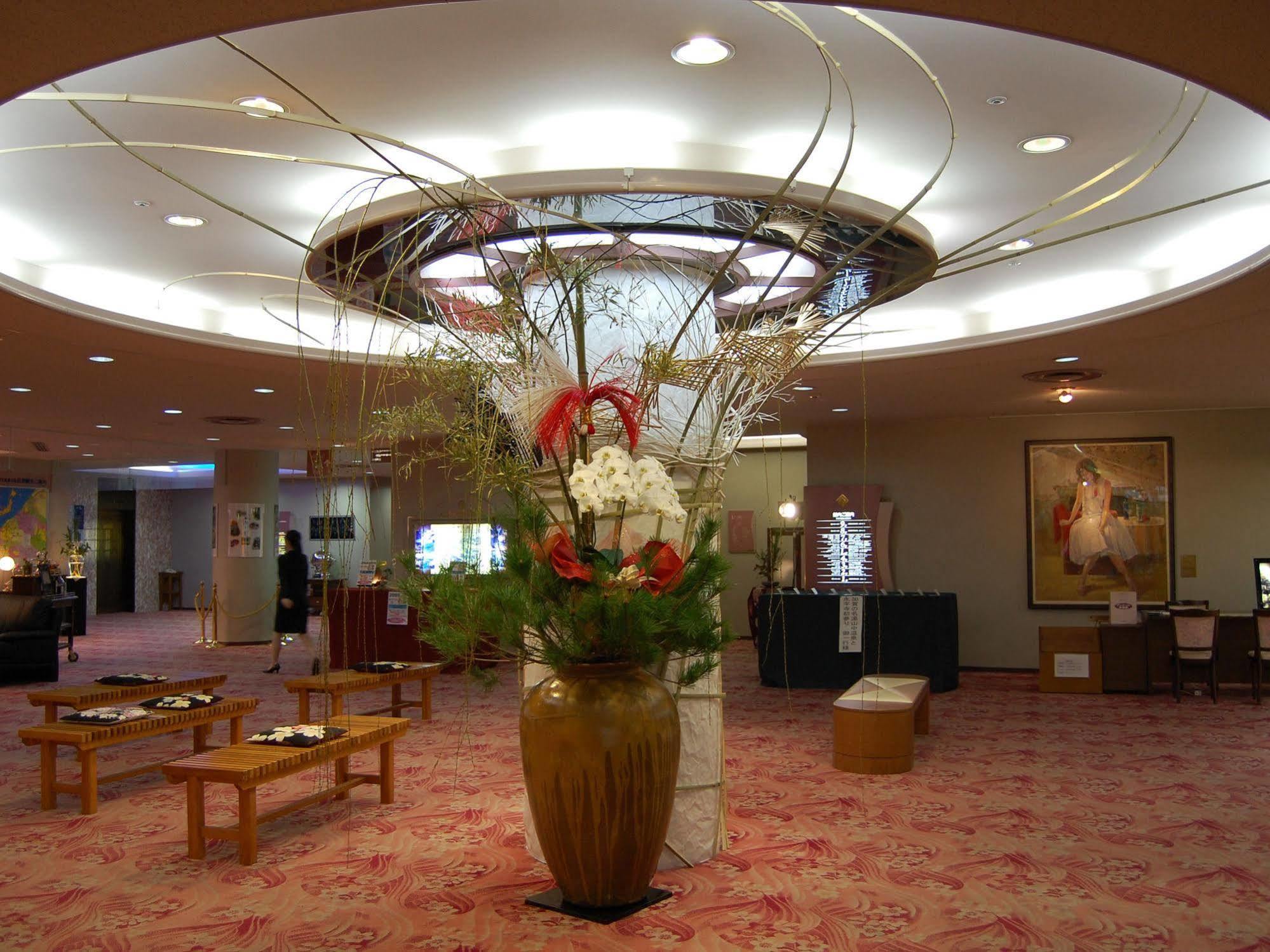 Royal Hotel Yamanaka Onsen Kajikaso 加賀市 エクステリア 写真