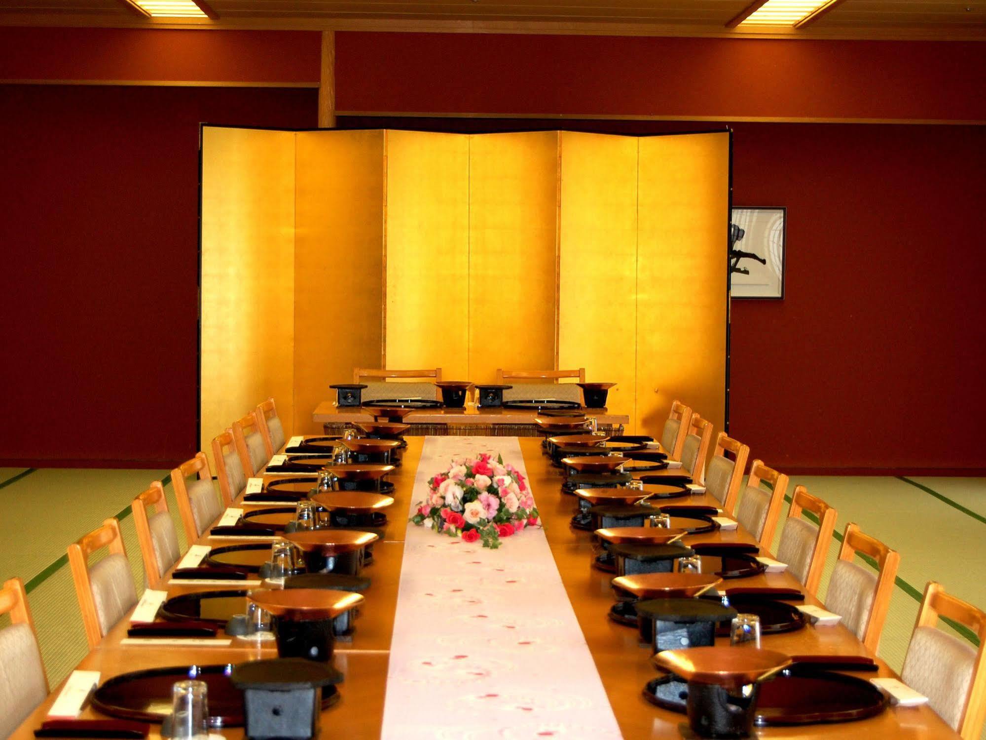 Royal Hotel Yamanaka Onsen Kajikaso 加賀市 エクステリア 写真